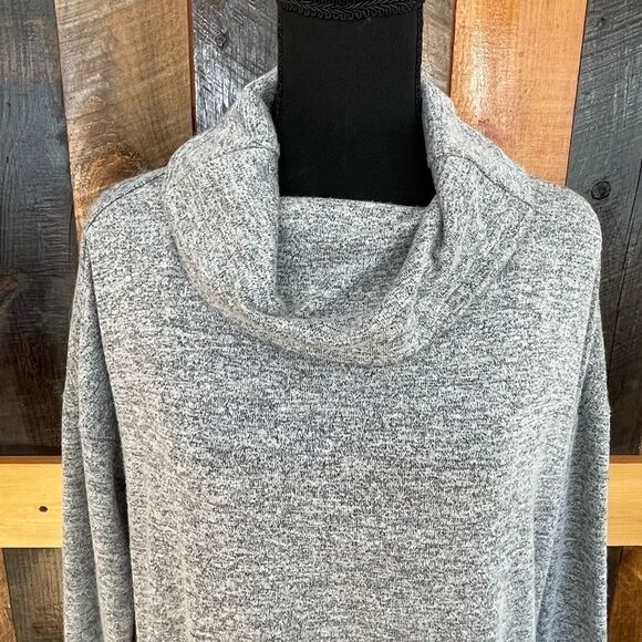 DIP cowl neck long sleeved gray heather knit top with drawstring bottom, sz  S. - Picture 2 of 7